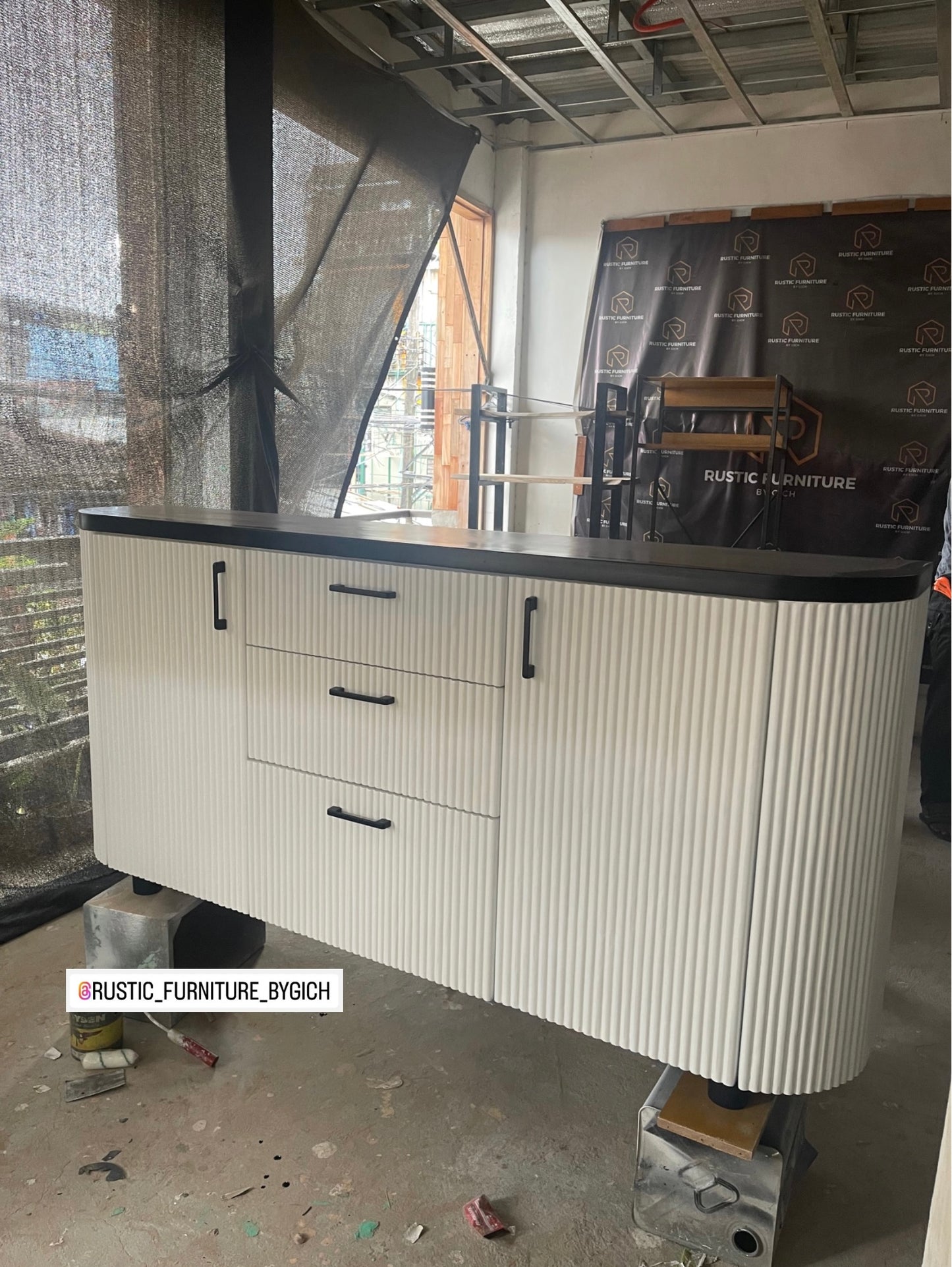 ODETTE DUAL TONE BUFFET TABLE
