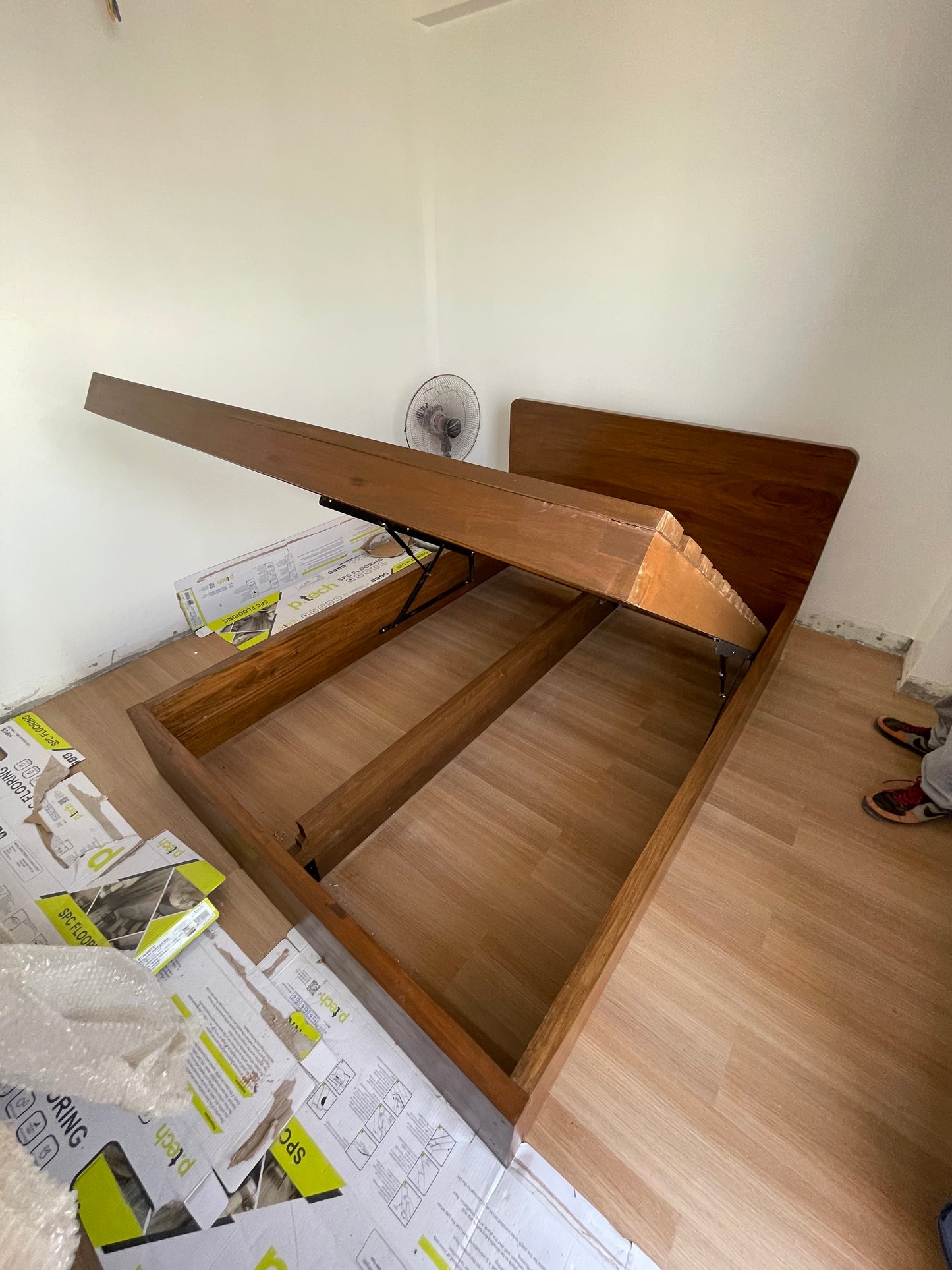 KENJI LIFT-UP STORAGE BED (REGULAR)