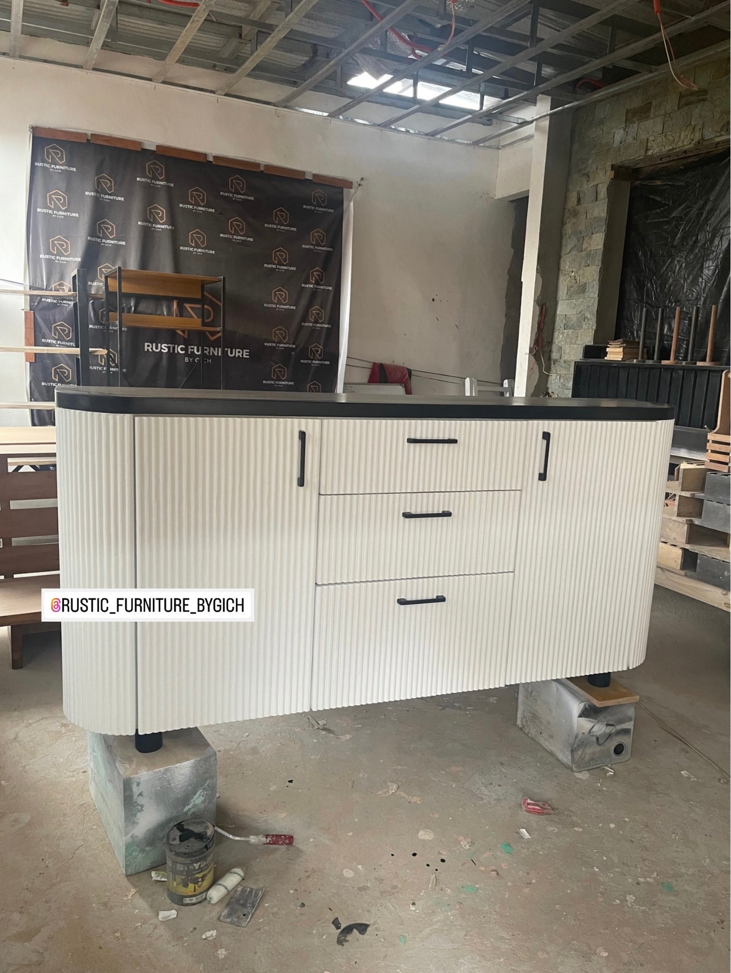 ODETTE DUAL TONE BUFFET TABLE