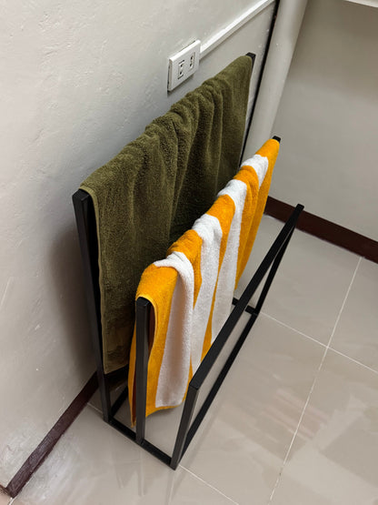 3-TIER FREESTANDING TOWEL RACK