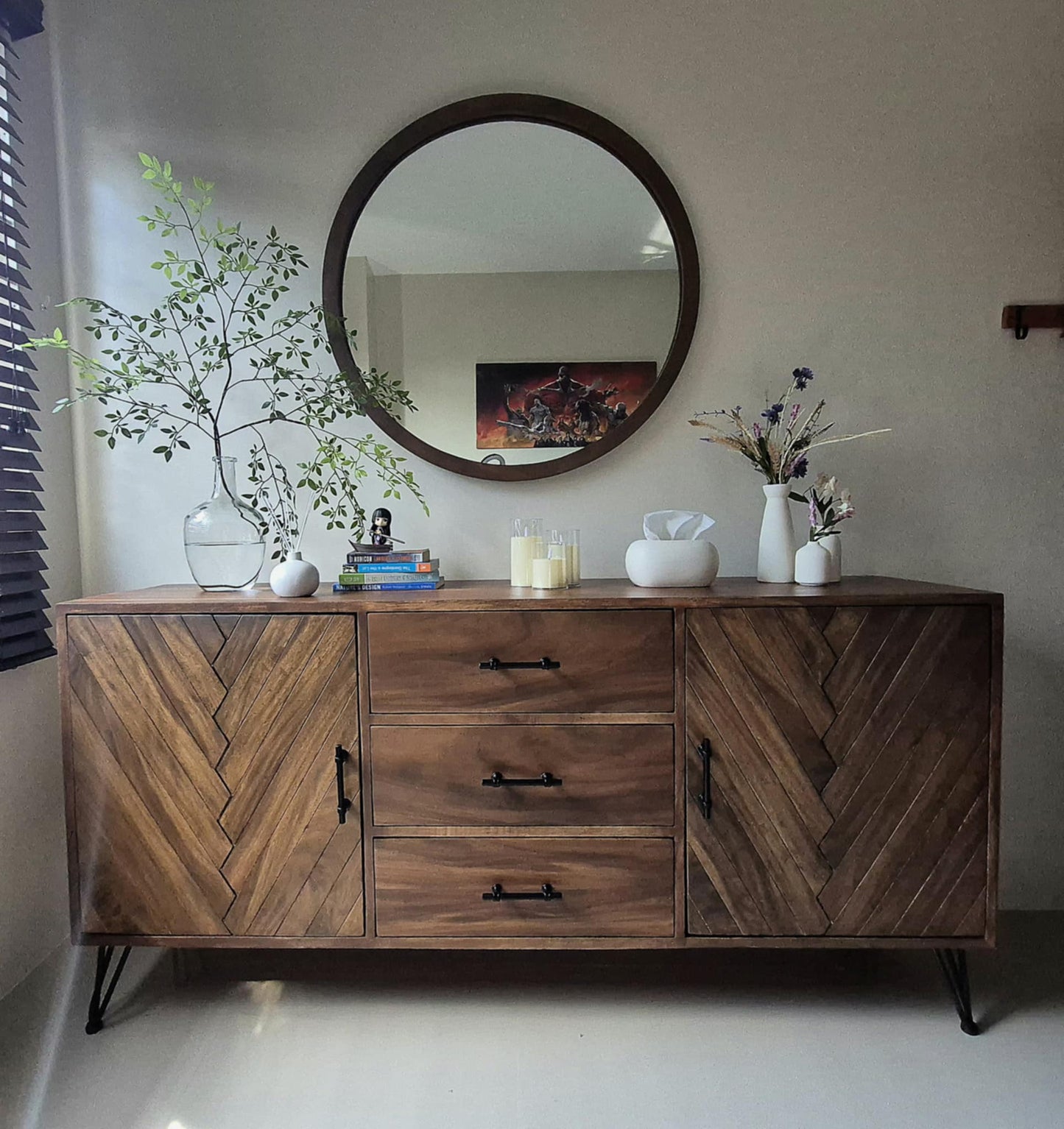 ALWINA BUFFET TABLE